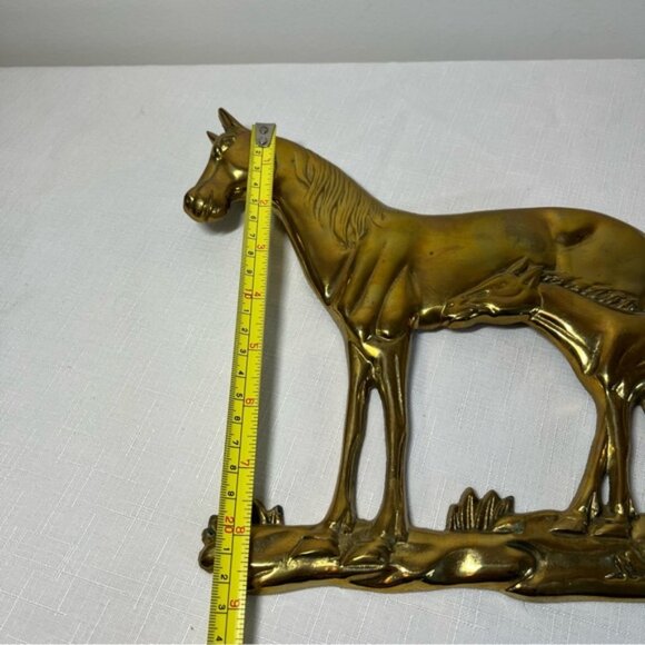 Vintage BRASS Horse and Foal Wall hanging UNIQUE - Picture 4 of 6
